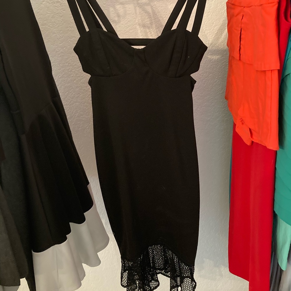 Little black dress VS